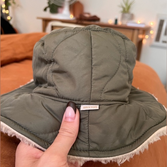 Brixton reversible olive green sherpa bucket hat- XS/S - Picture 2 of 6